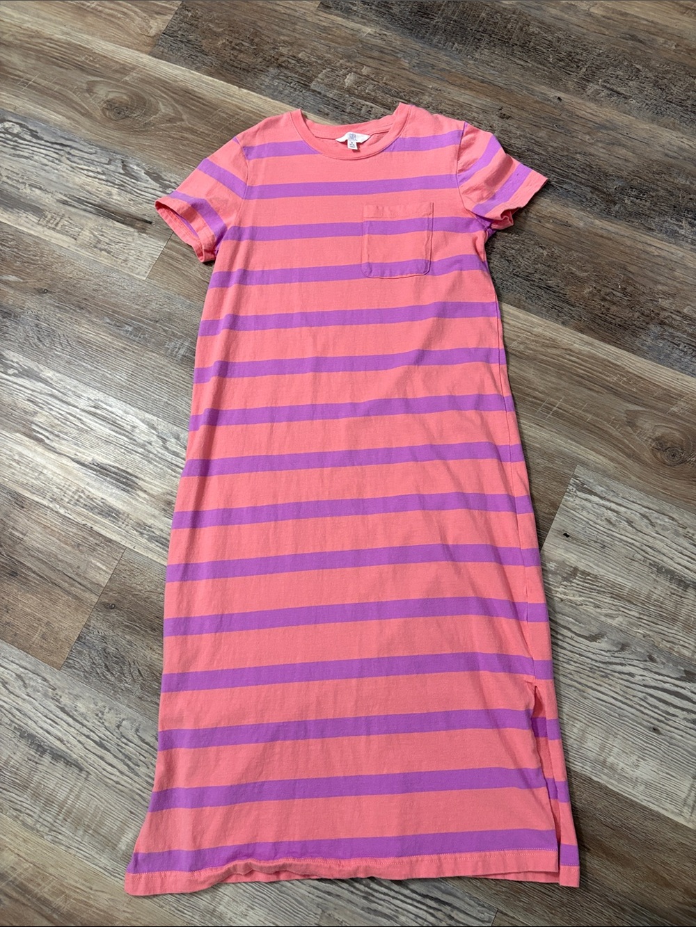 👗 Time and Tru Coral Pink & Purple Striped Pocket Tee